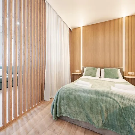 - Old Town Igielnicka