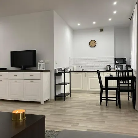 Cynthia - Old Town Igielnicka Apartment *